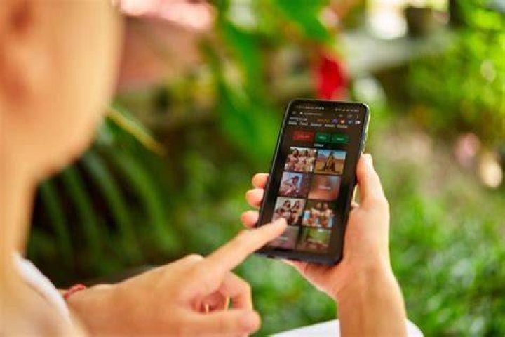 Mobile friendly adult content site experience