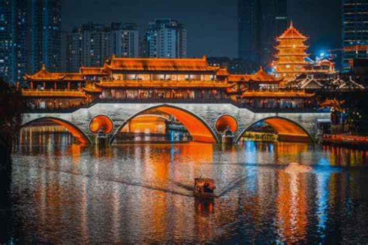 Qidian and Jinjiang Literature City Chinese novel platform comparison