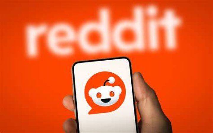 Reddit subreddit visual feed aggregator